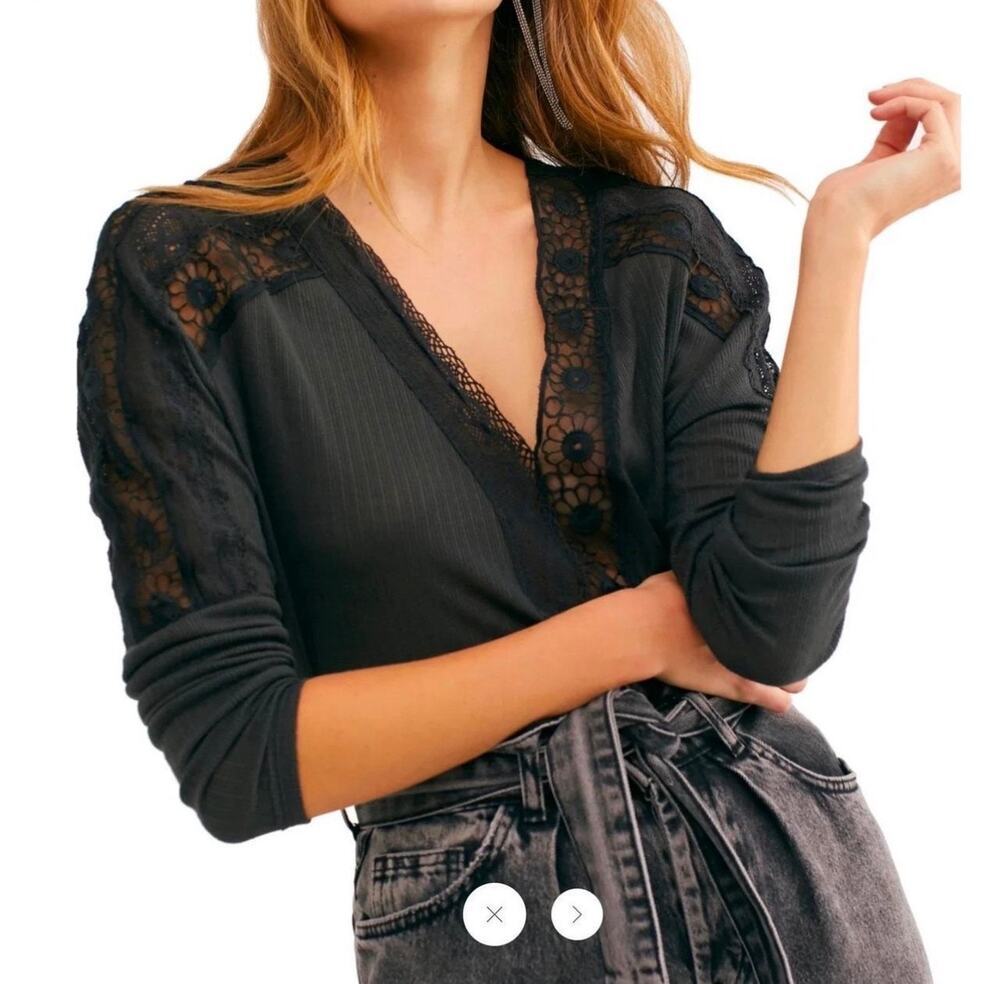 Free People Boho Grunge Whimsy Goth Witch Flowy Blouse Size Medium